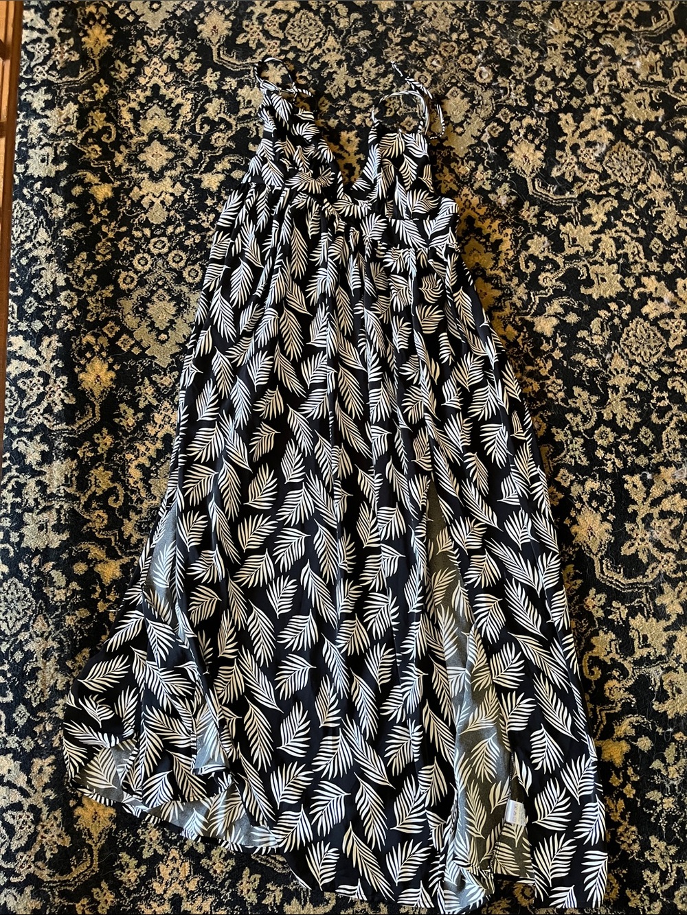 Black & White Leaf Print Maxi Dress - Sleeveless